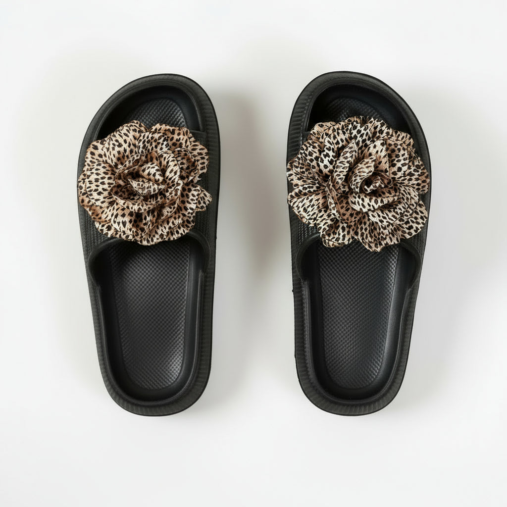 Chinelo Resort Leopard